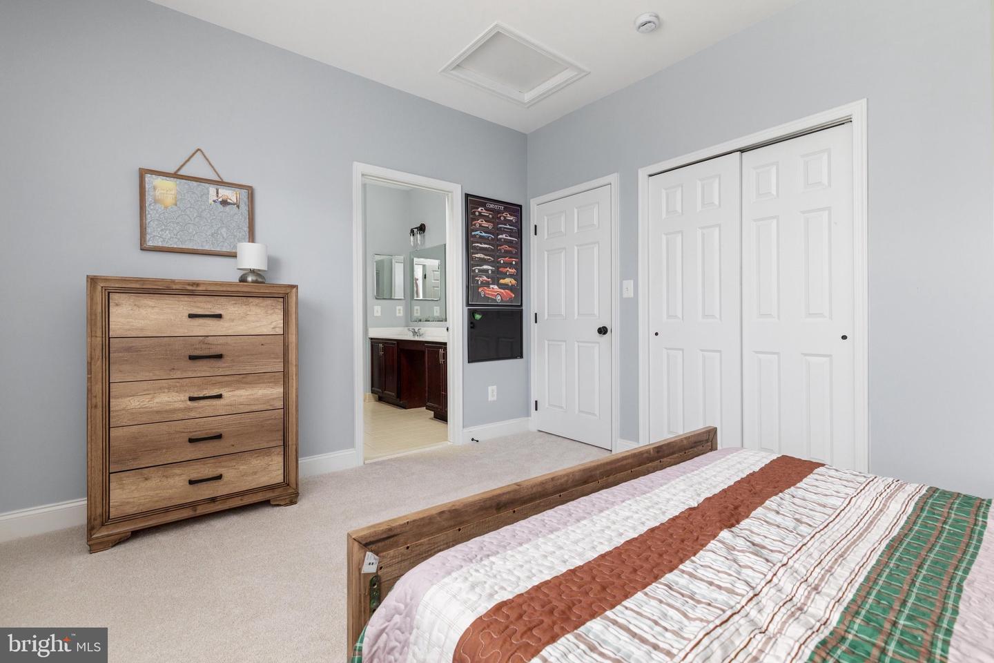 5813 Waterloo Bridge Cir Property Photo 32