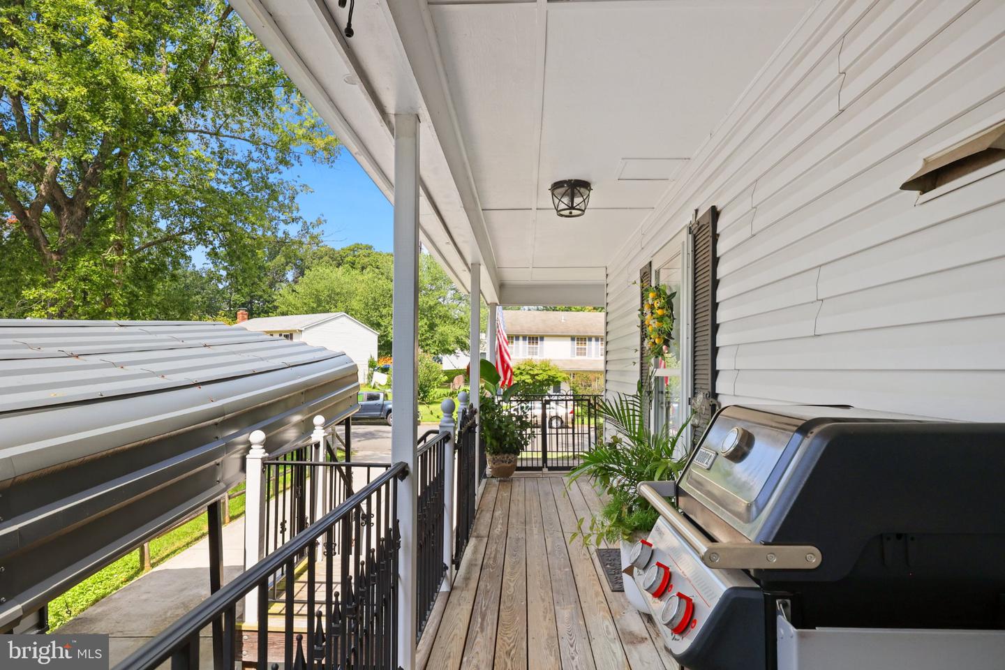 5570 Saint Charles Dr Property Photo 35