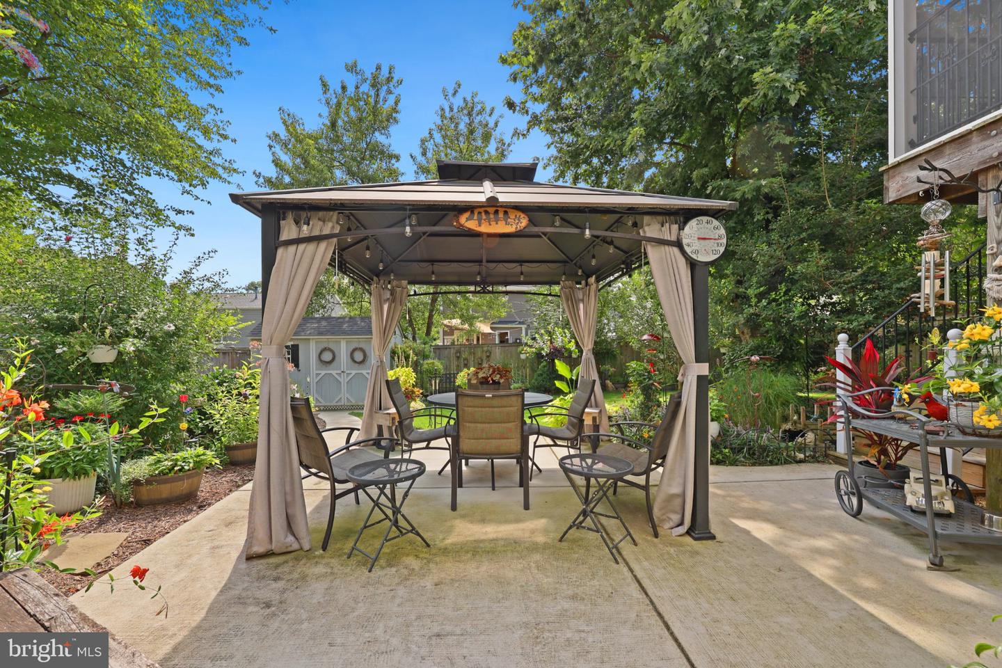 5570 Saint Charles Dr Property Photo 40