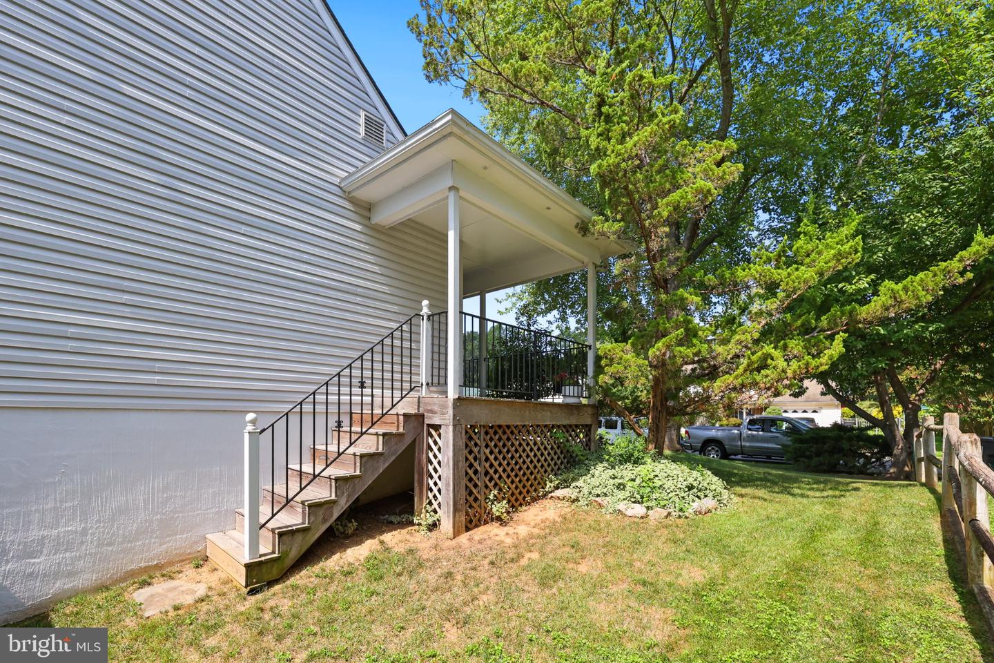 5570 Saint Charles Dr Property Photo 50