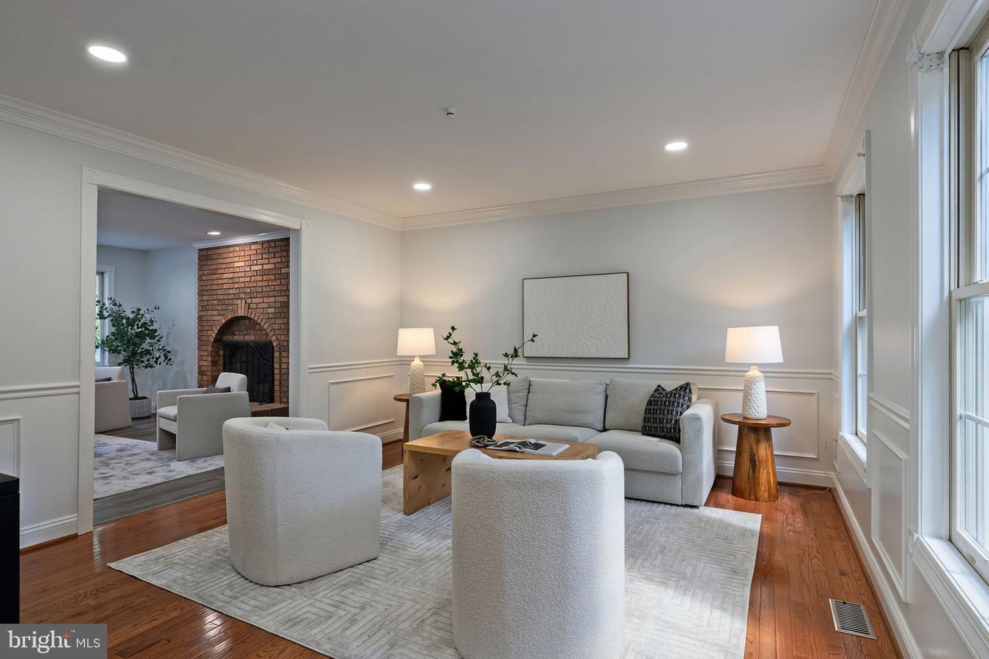 13106 Pershing Dr Property Photo 9