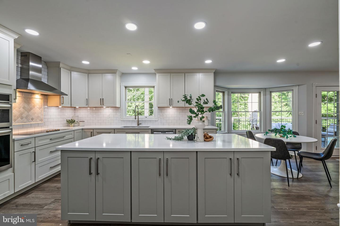 13106 Pershing Dr Property Photo 19