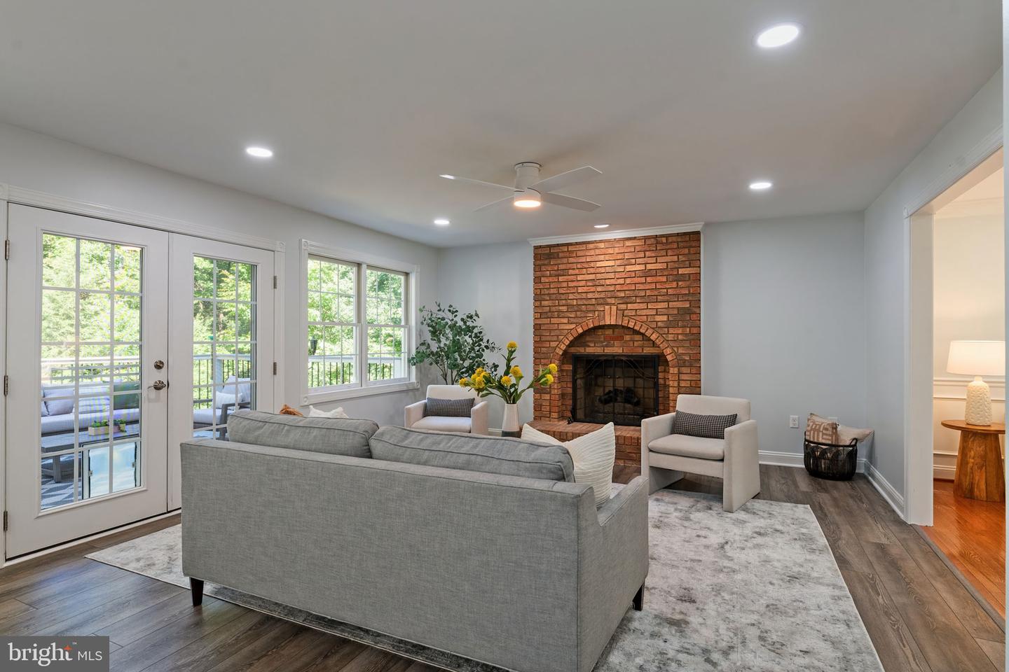 13106 Pershing Dr Property Photo 24