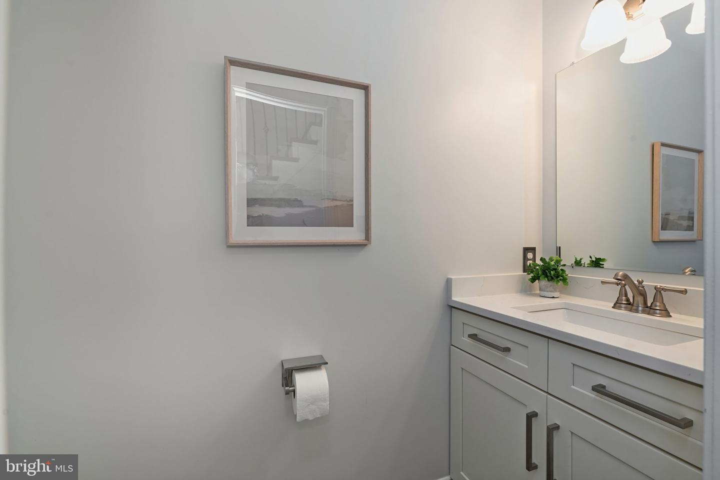 13106 Pershing Dr Property Photo 27