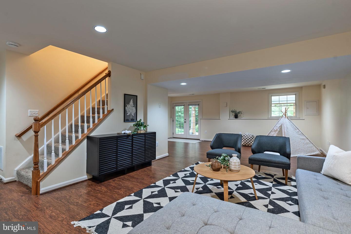 13106 Pershing Dr Property Photo 45