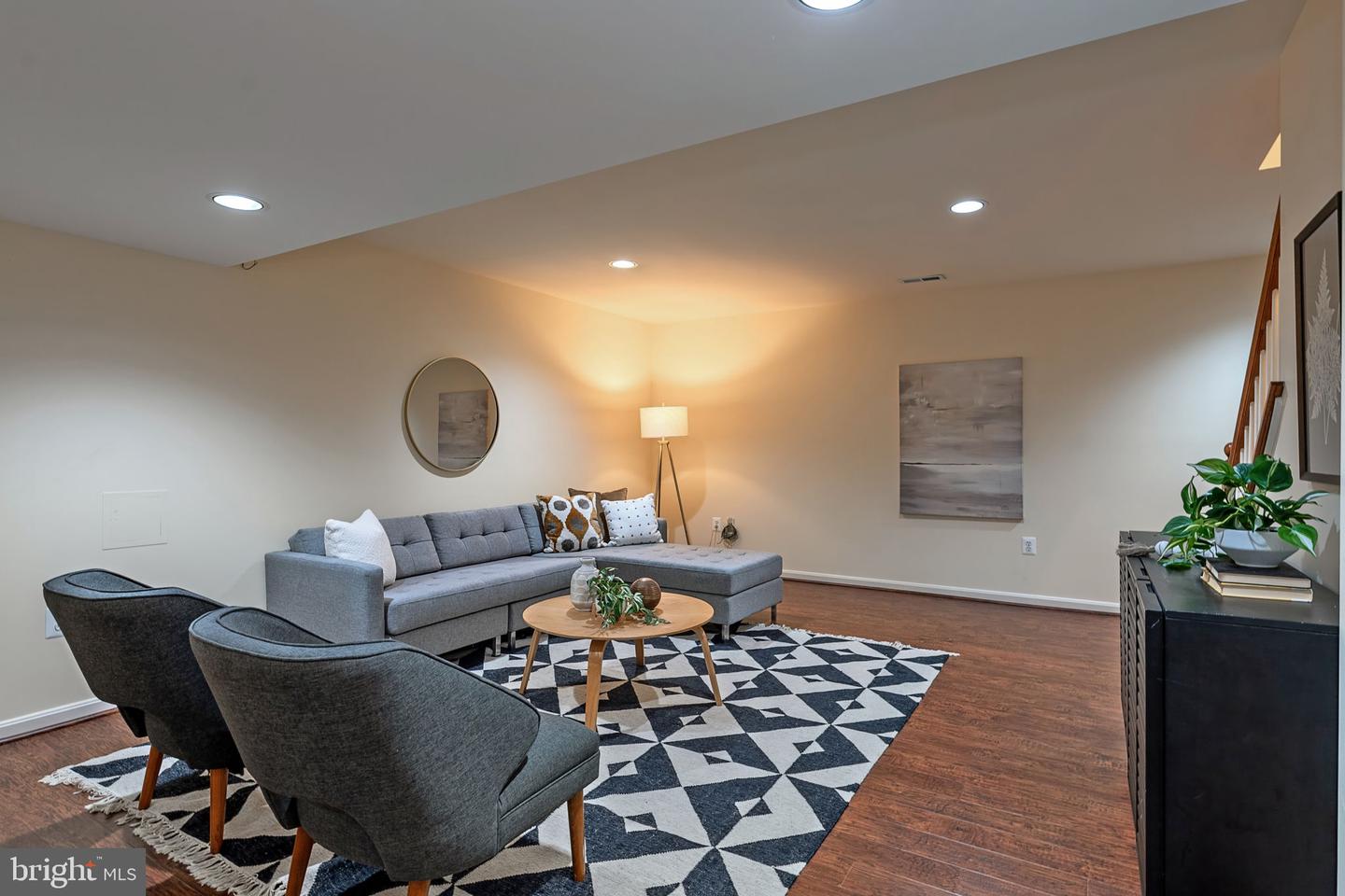13106 Pershing Dr Property Photo 46