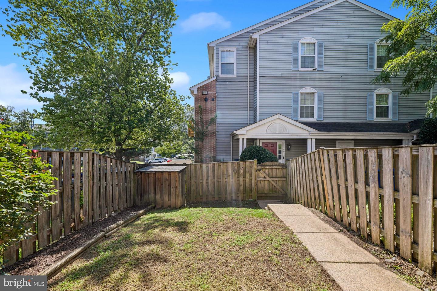 11128 Stagestone Way Property Photo 5