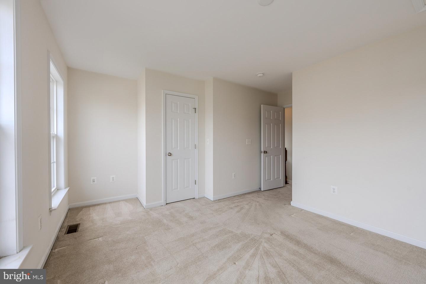 15655 John Diskin Cir Property Photo 32