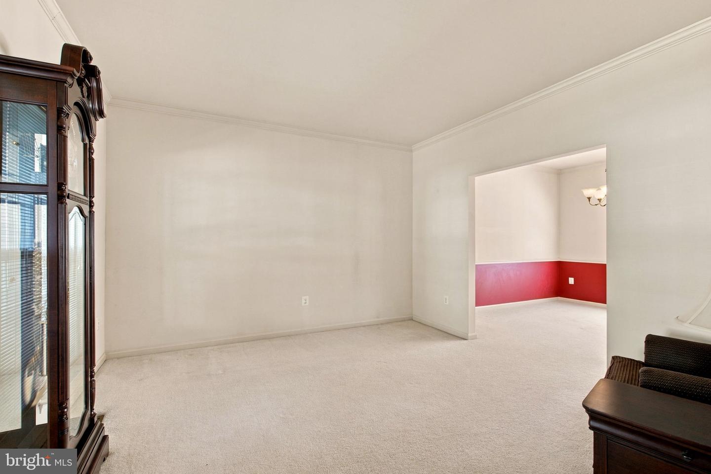 5885 Fincastle Dr Property Photo 8