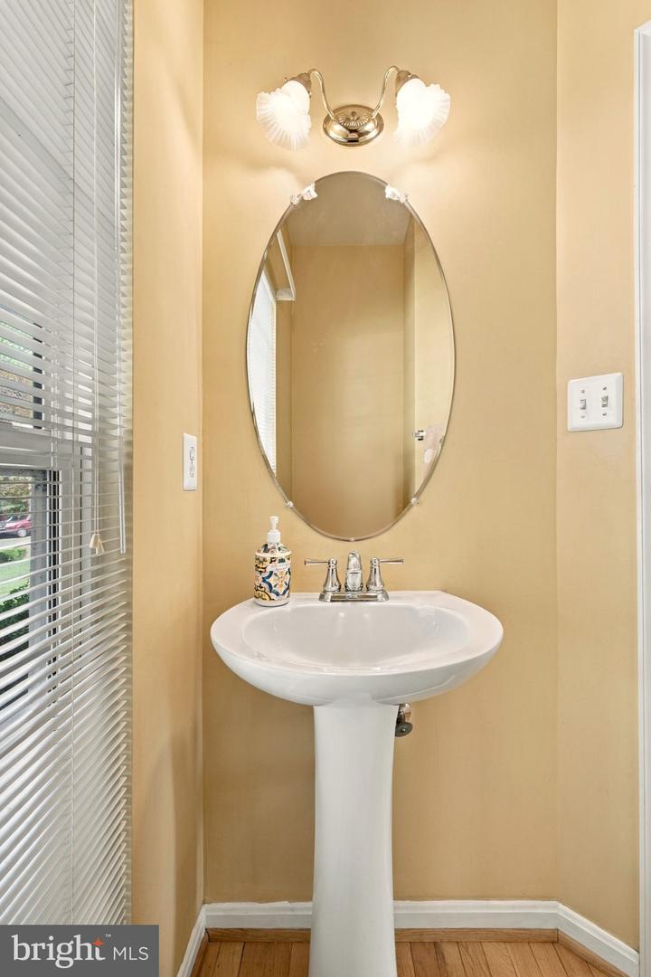 5885 Fincastle Dr Property Photo 12