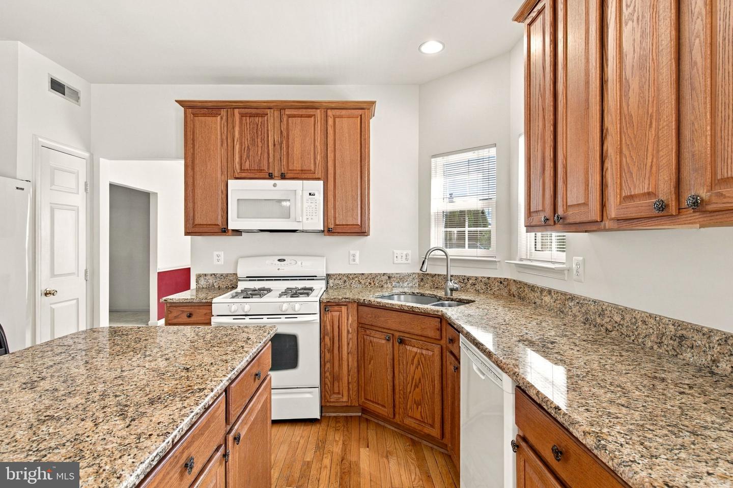 5885 Fincastle Dr Property Photo 16