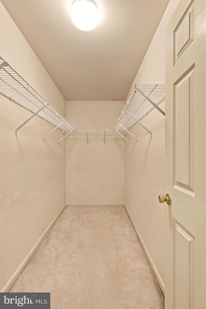 5885 Fincastle Dr Property Photo 31
