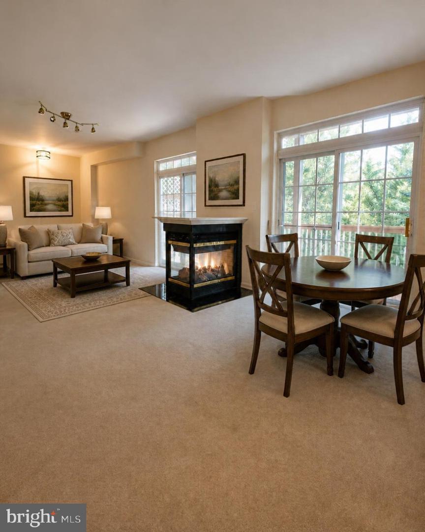 1832 CEDAR COVE WAY #101 Property Photo 1
