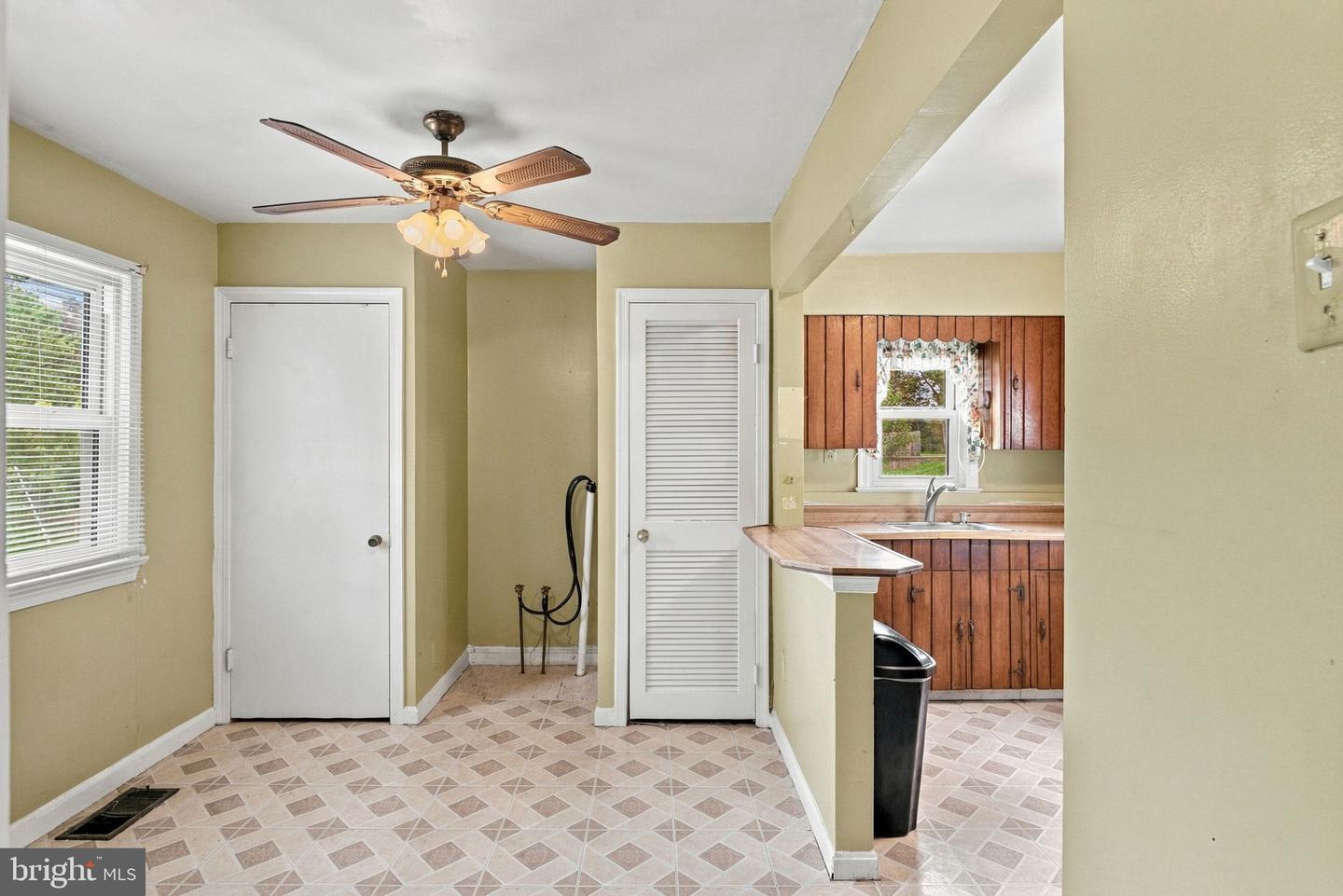 8928 June St Property Photo 15