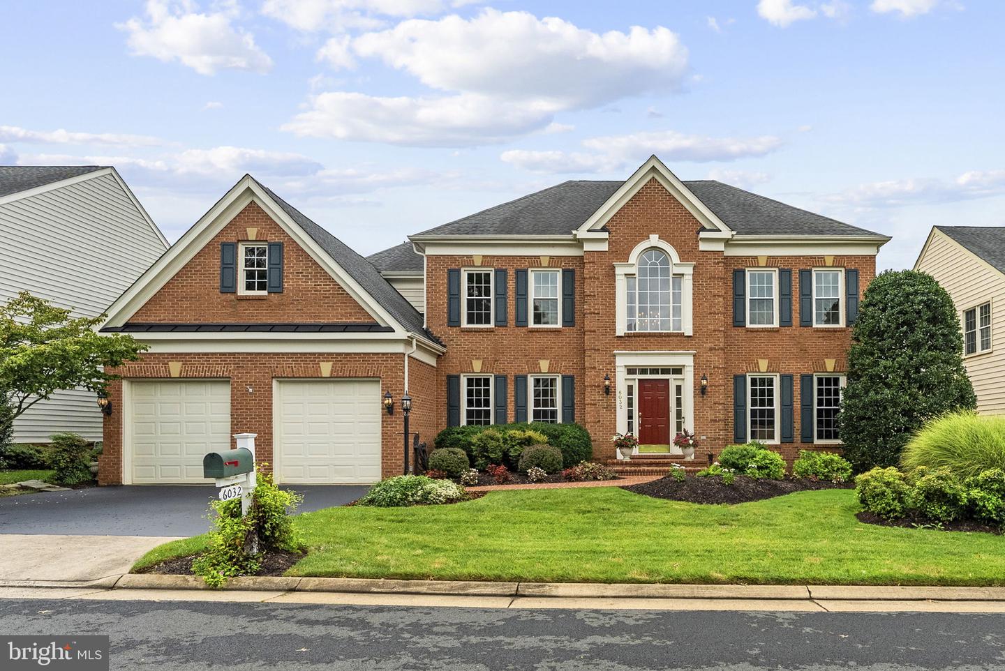 6032 ERINBLAIR LOOP Property Photo 1
