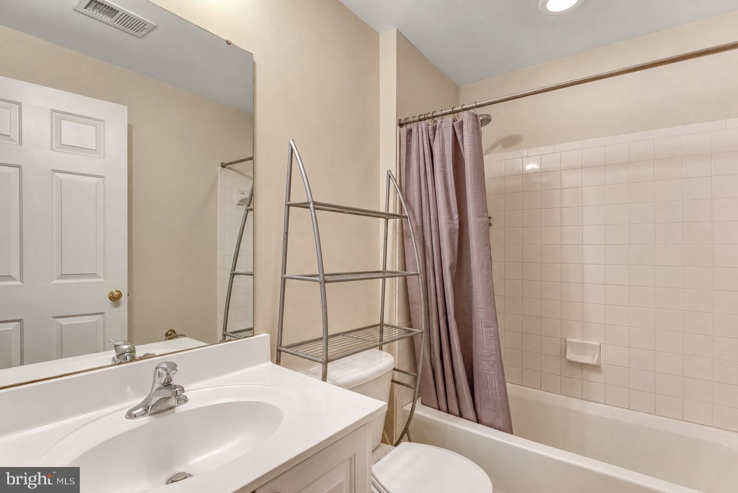 17077 Loftridge Ln Property Photo 14