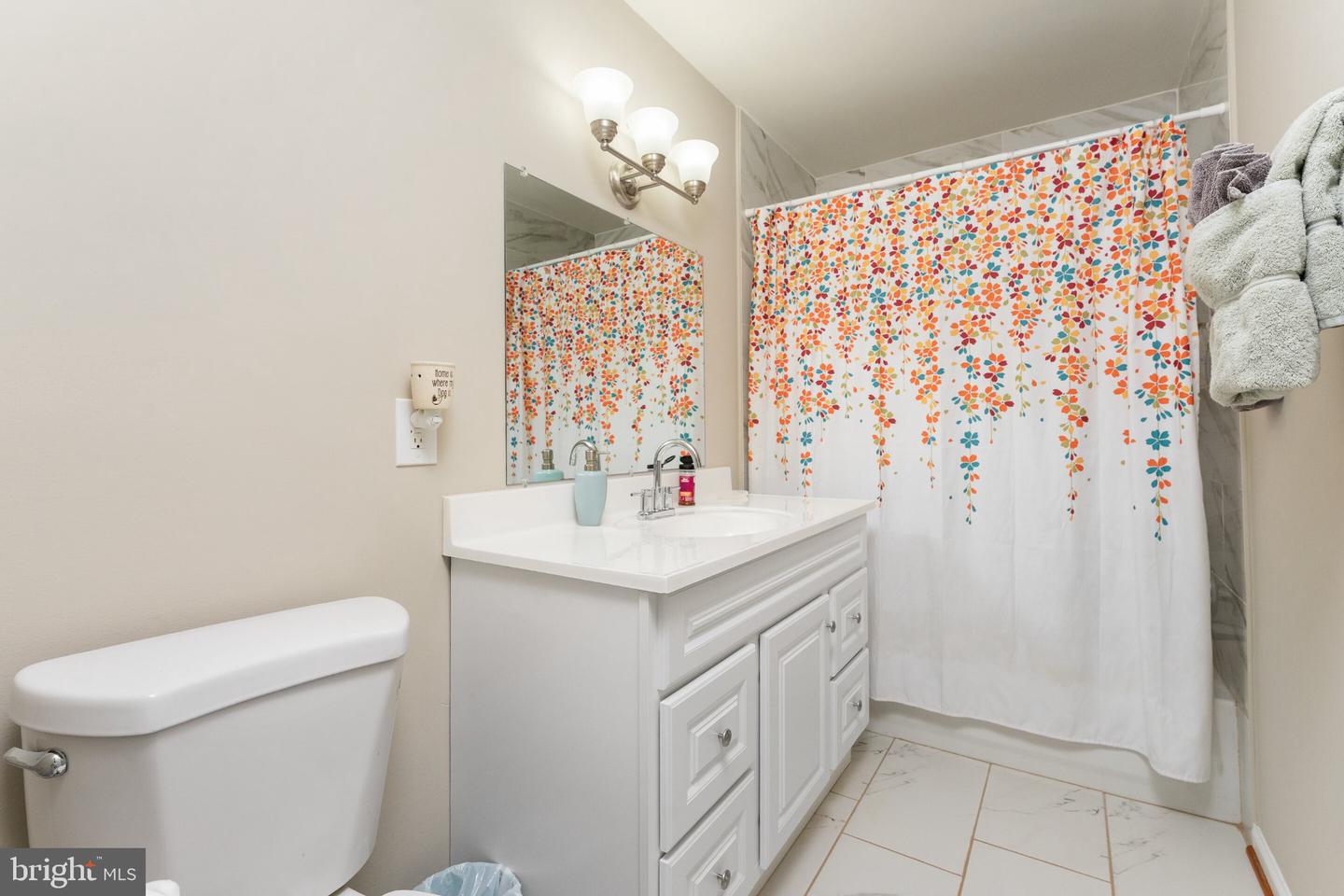 10059 Irongate Way Property Photo 9