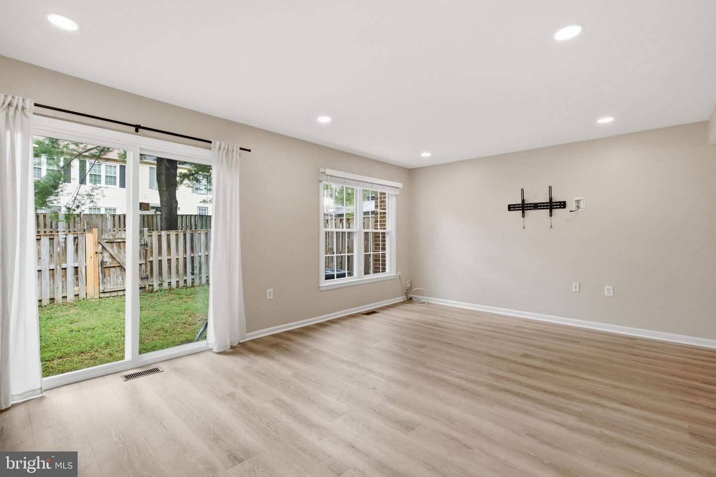 12120 Stoneford Dr Property Photo 10
