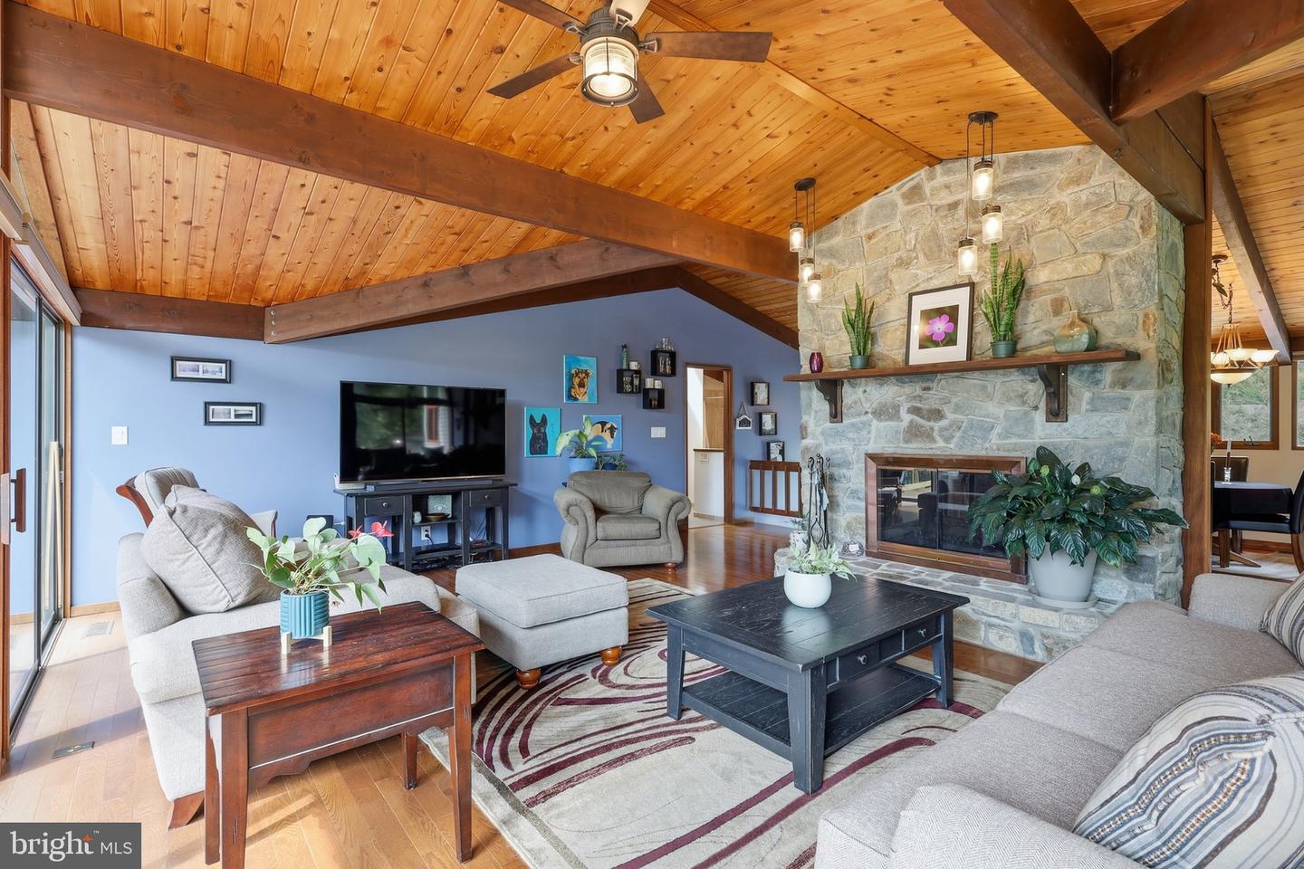 6445 Steeple Chase Ln Property Photo 6