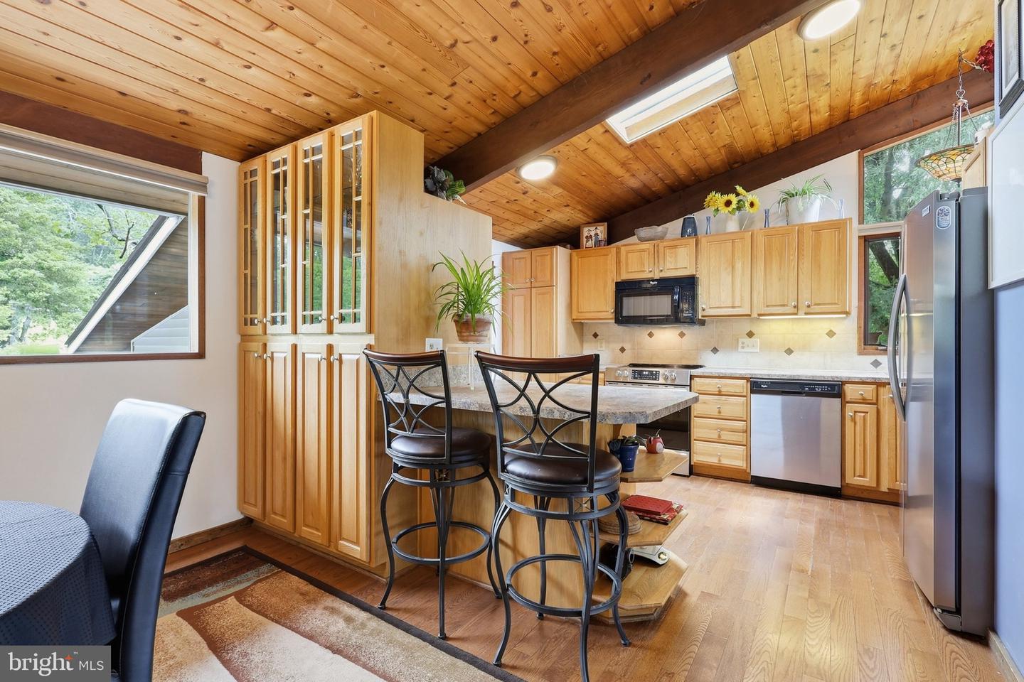 6445 Steeple Chase Ln Property Photo 10