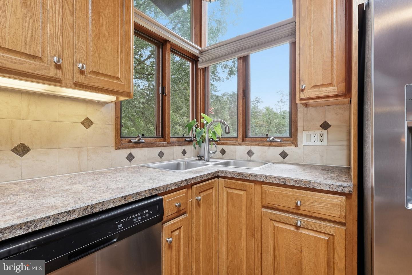 6445 Steeple Chase Ln Property Photo 11