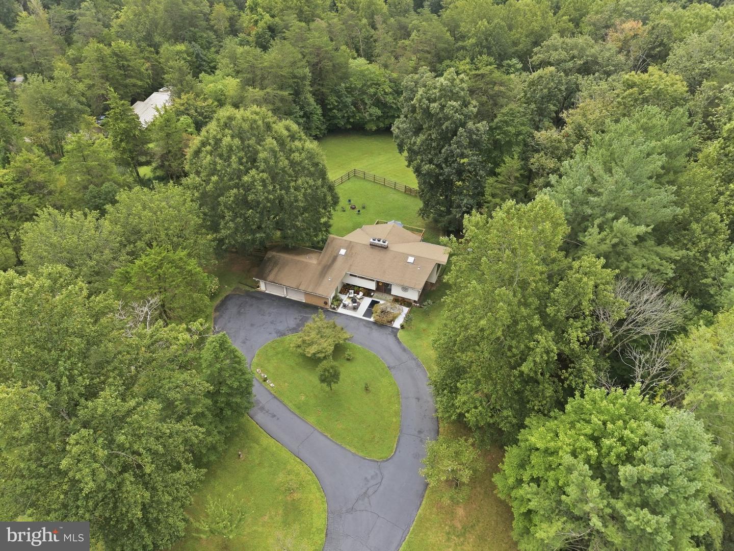6445 Steeple Chase Ln Property Photo 38
