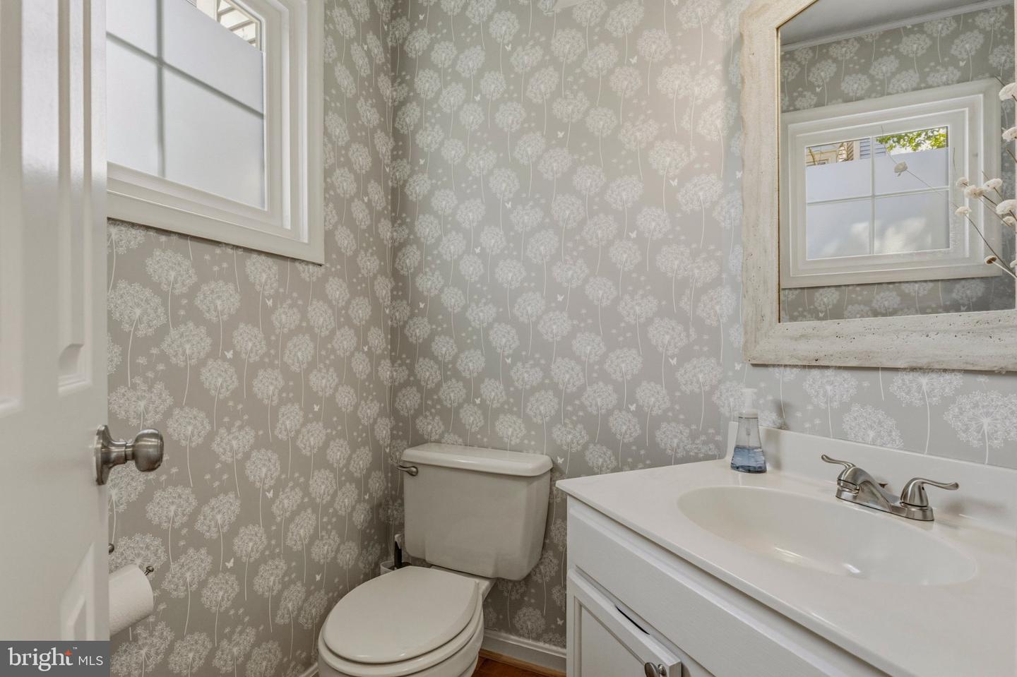 12840 Mill Brook Ct Property Photo 8
