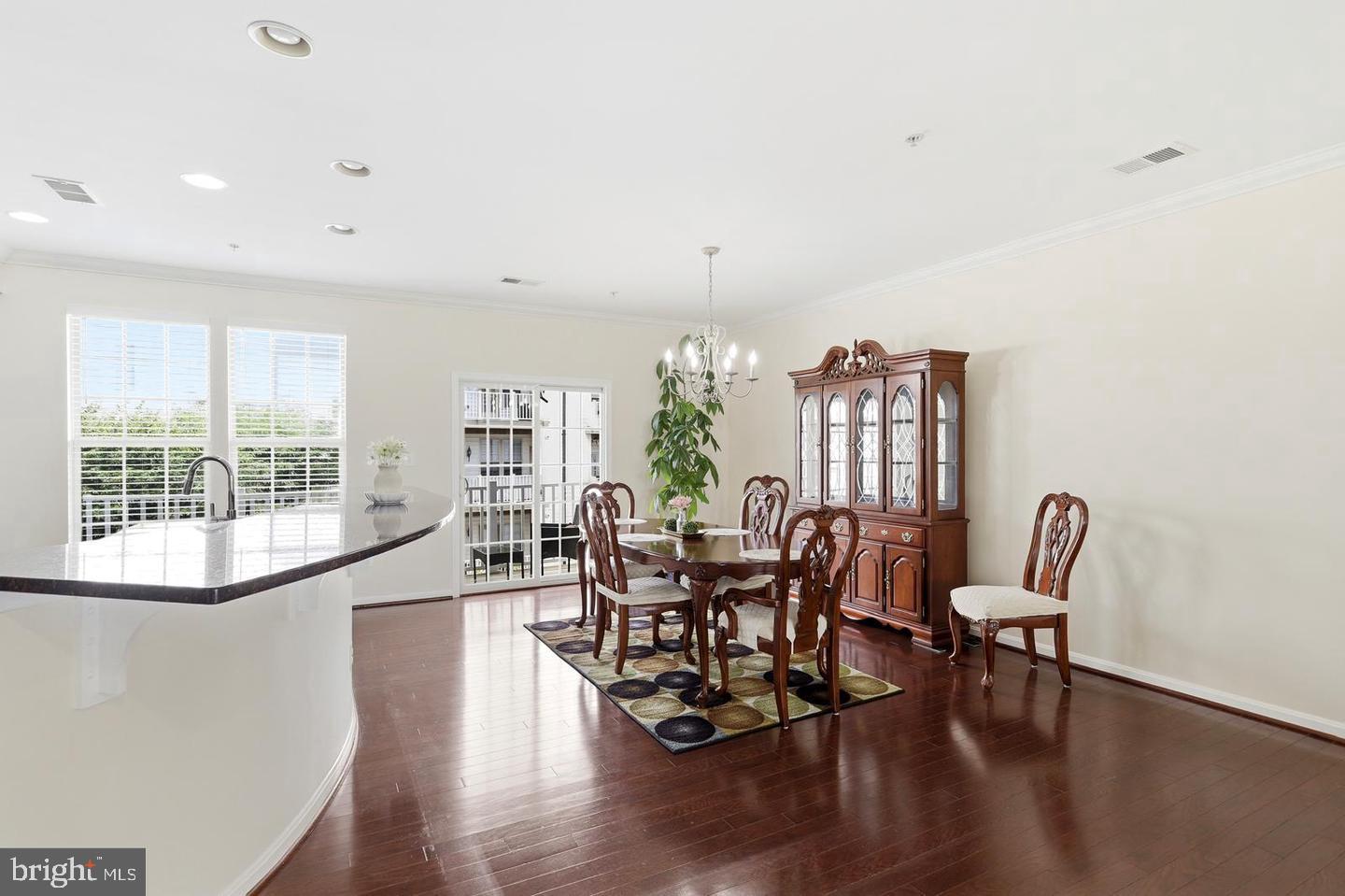 7931 Crescent Park Dr Property Photo 10