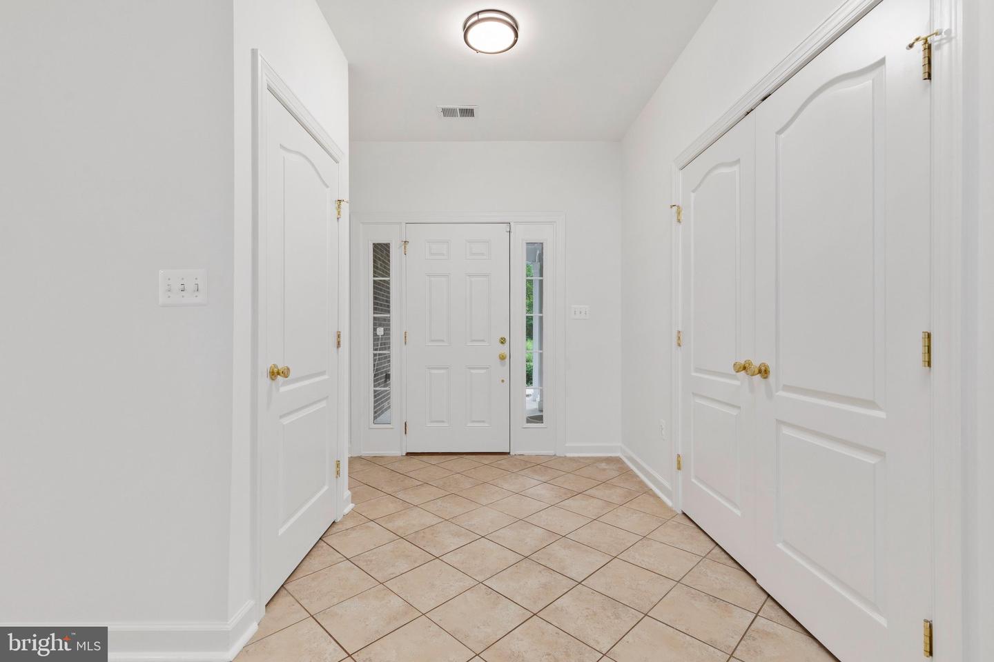 7235 Token Valley Rd Property Photo 3