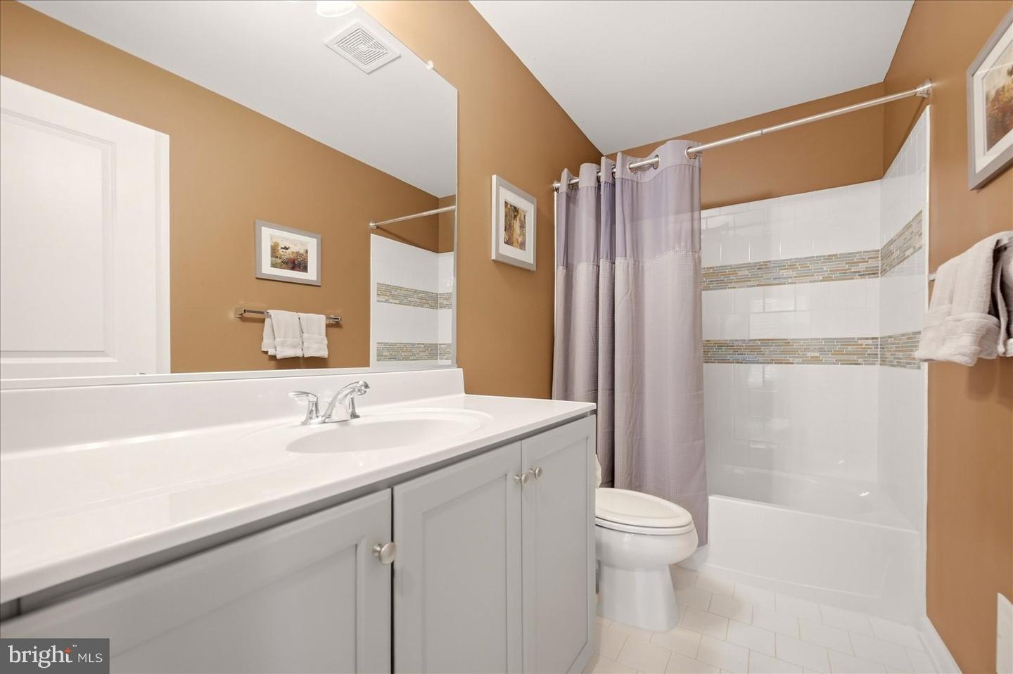 8193 Maude Ln Property Photo 15