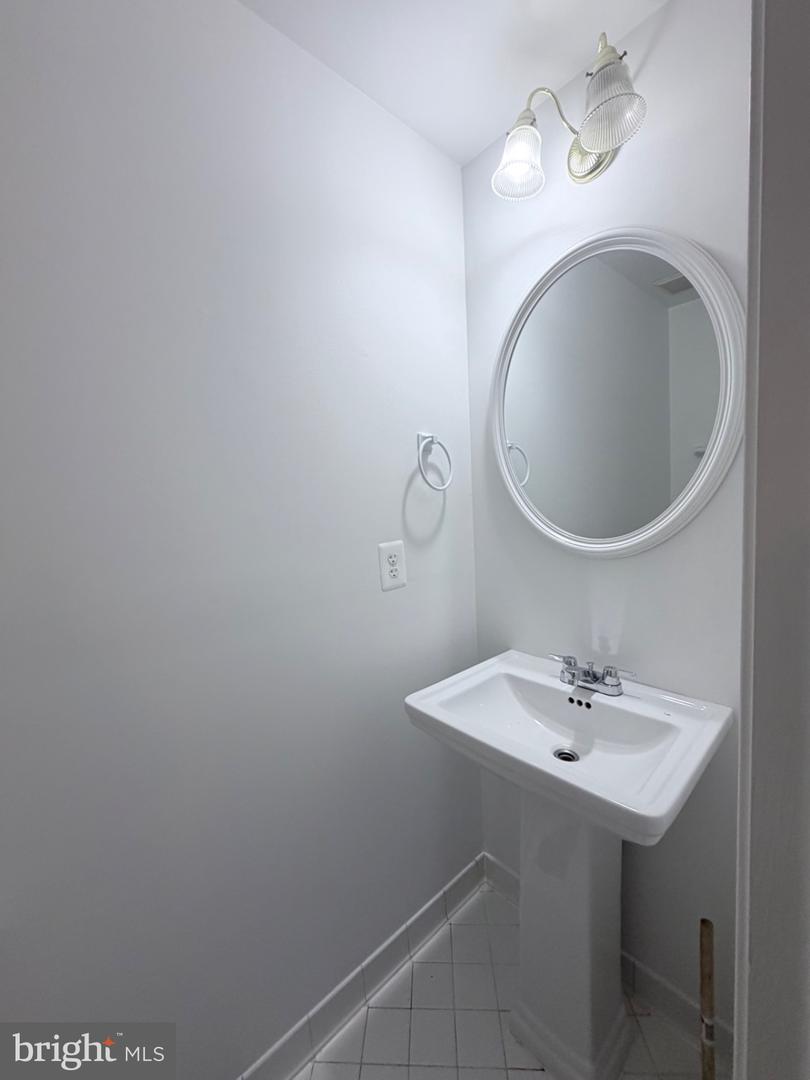 14066 Madrigal Dr Property Photo 17