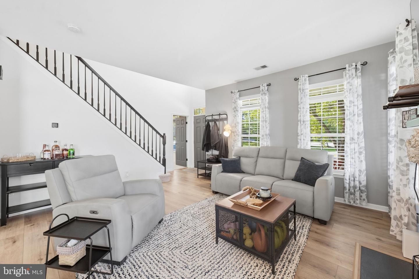 9855 Earls Ferry Cir Property Photo 10
