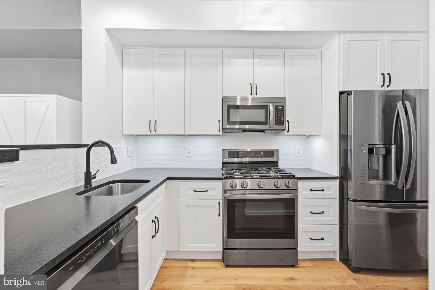9855 Earls Ferry Cir Property Photo 15