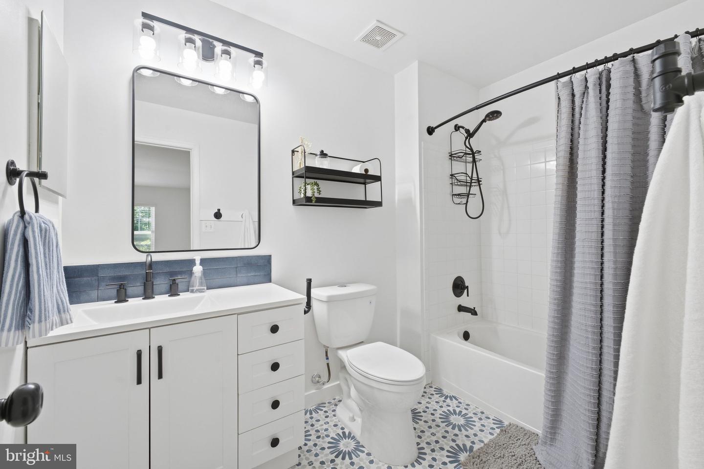 9855 Earls Ferry Cir Property Photo 28