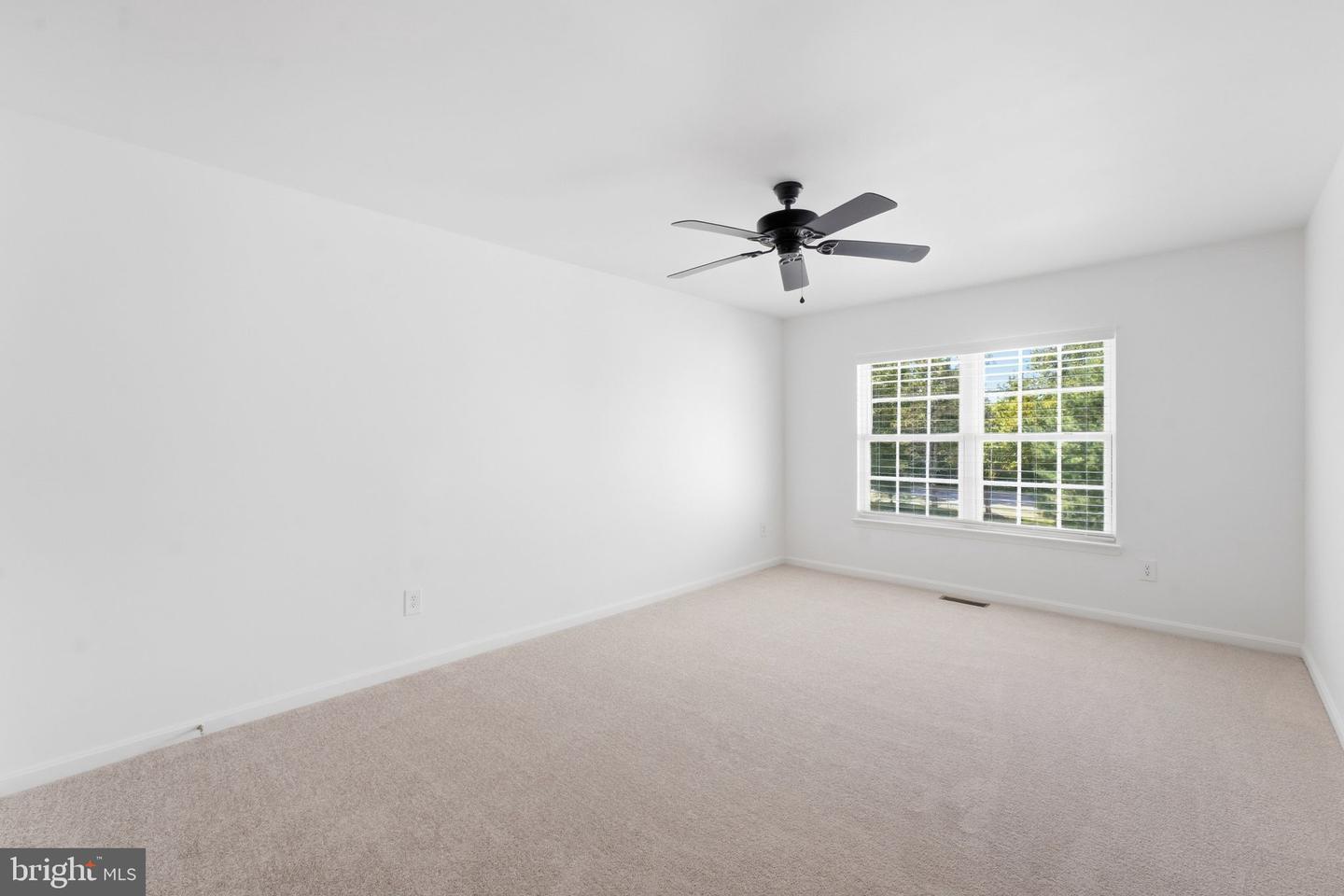 9855 Earls Ferry Cir Property Photo 32