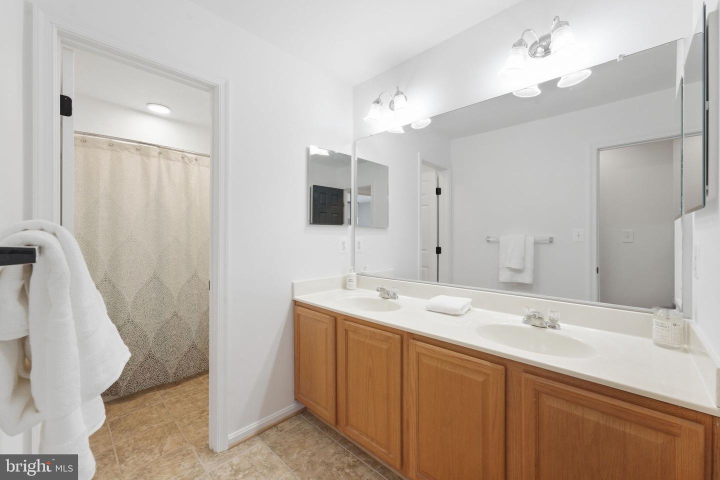 9855 Earls Ferry Cir Property Photo 34