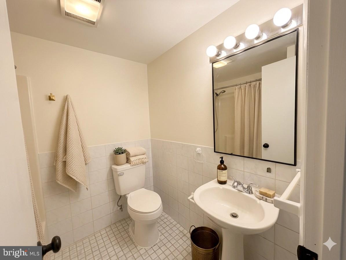 7629 Huron Dr Property Photo 3