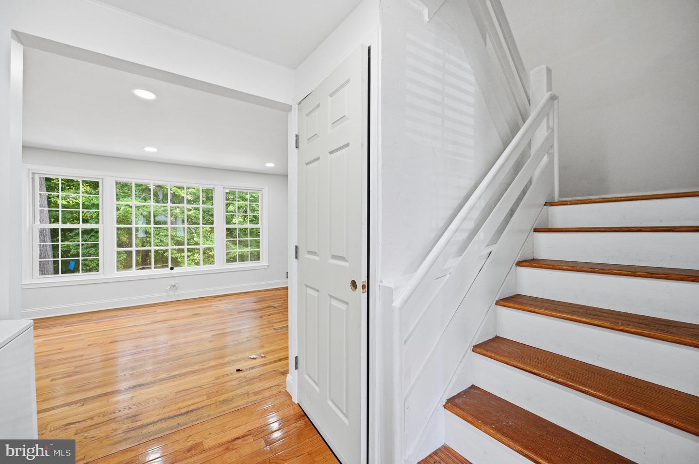 1214 Fox Run Pl Property Photo 14