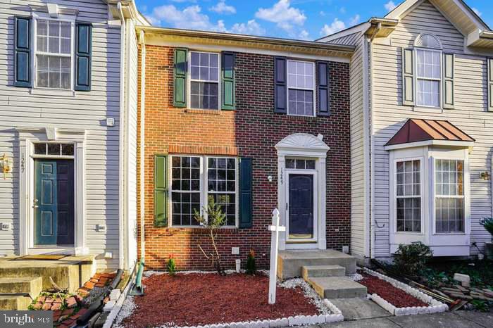 1249 CORBETT PL Property Photo 1