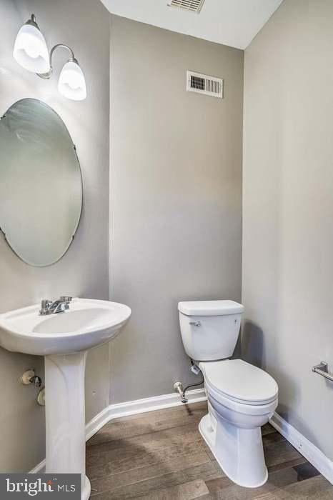 1249 Corbett Pl Property Photo 11
