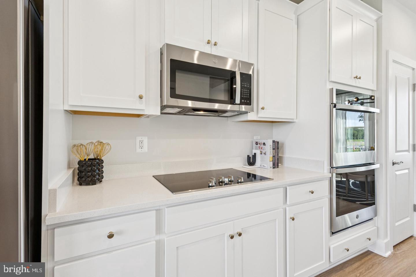 13606 Cobble Loop Property Photo 7