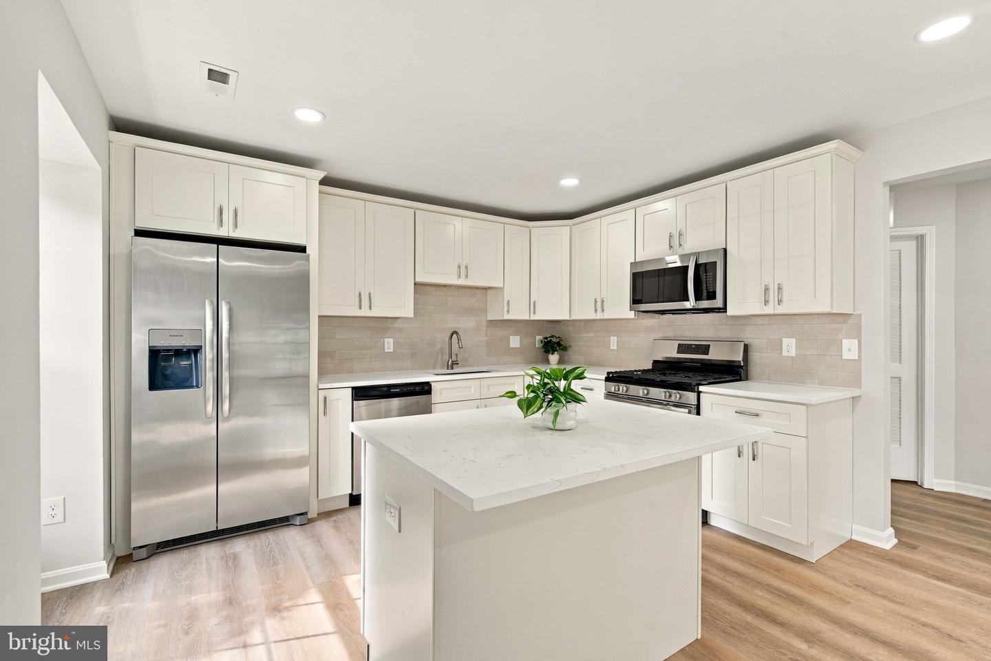 6073 Trident Ln Property Photo 15