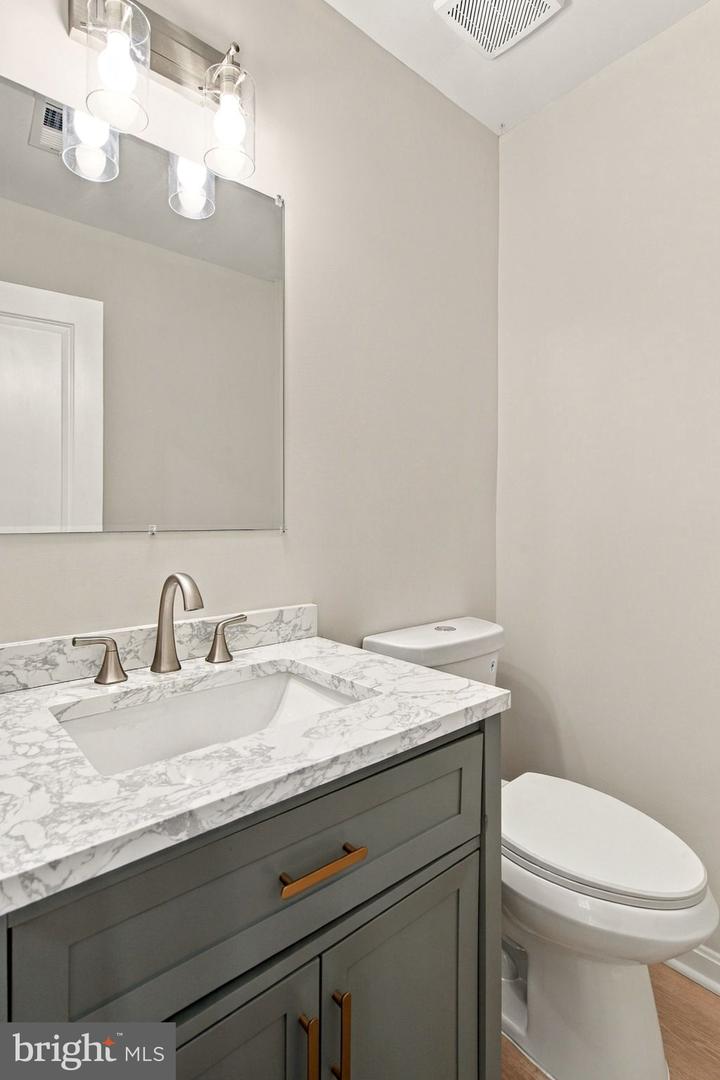 6073 Trident Ln Property Photo 19