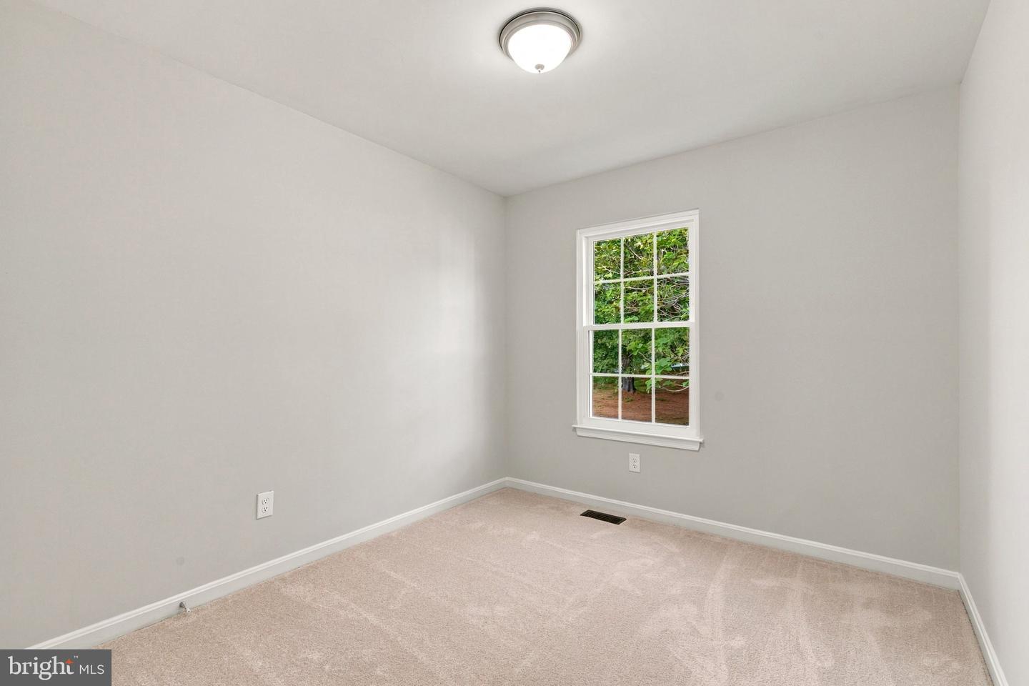 6073 Trident Ln Property Photo 20