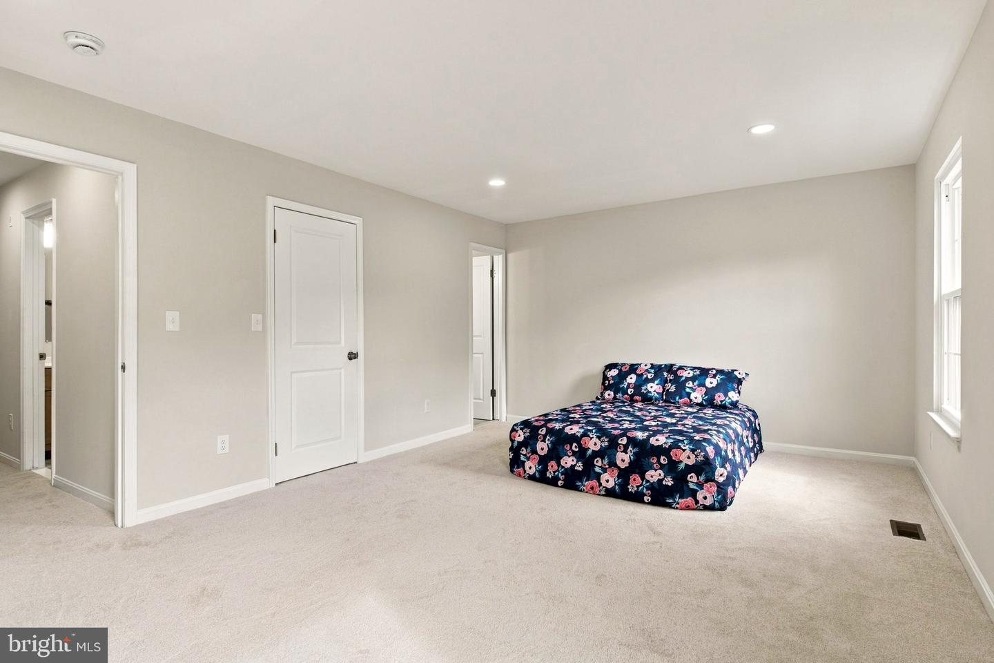 6073 Trident Ln Property Photo 28