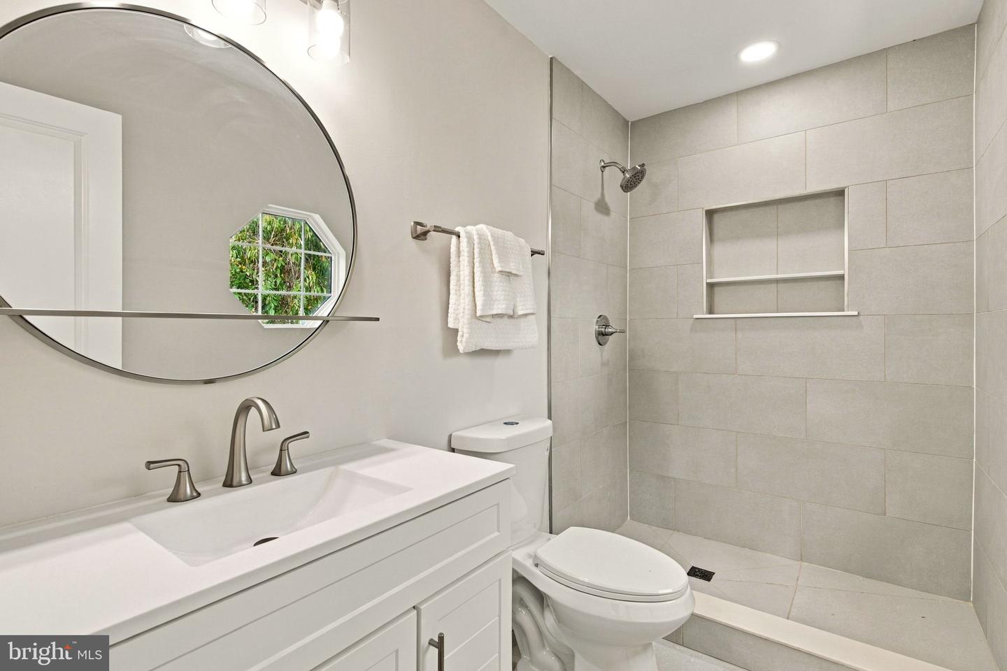 6073 Trident Ln Property Photo 32