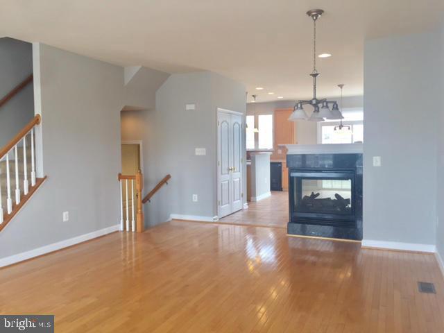 710 Redgate Ln Property Photo 3