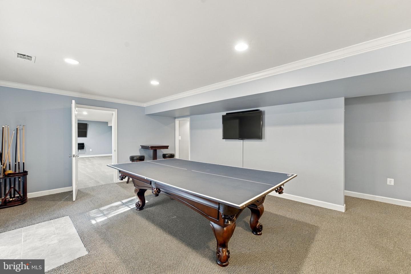 8368 Tenbrook Dr Property Photo 44