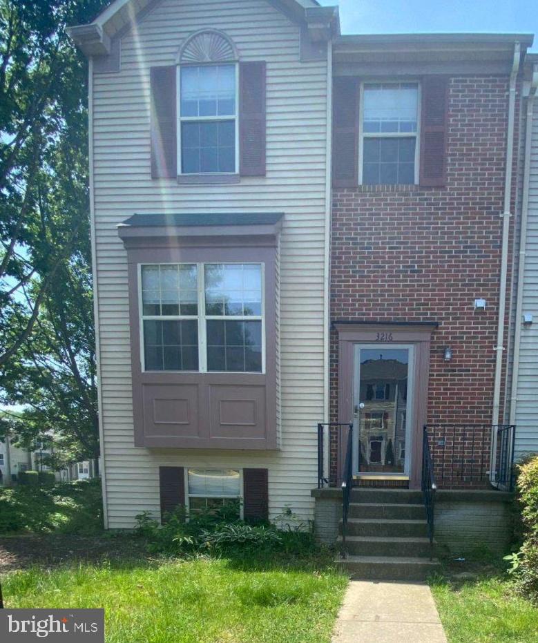 3216 ANTRIM CIR Property Photo 1