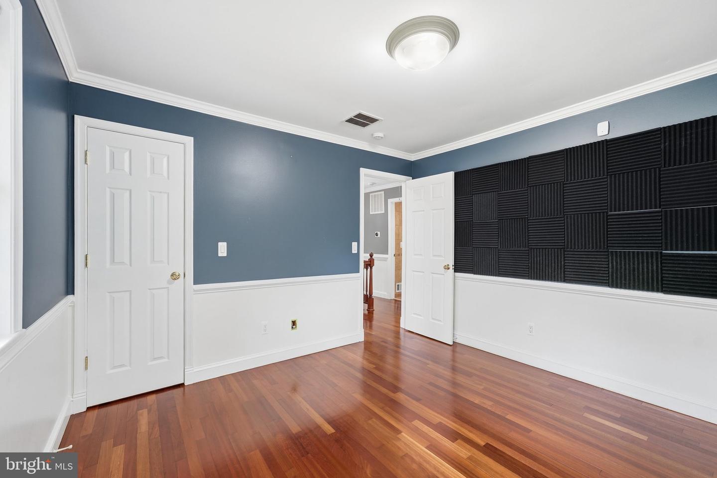 8411 Leland Rd Property Photo 32
